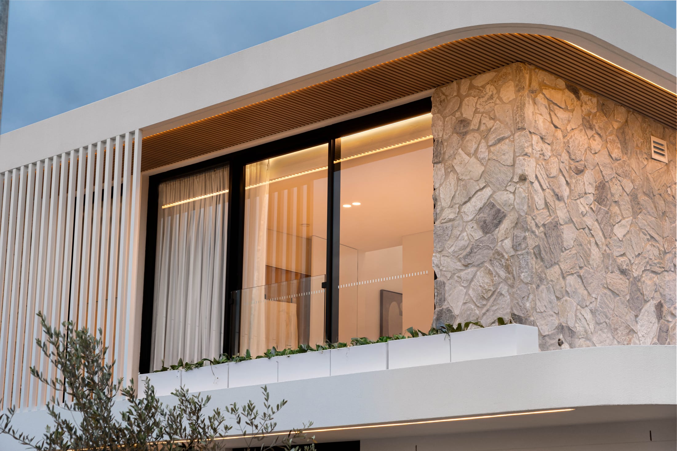 Abbotsford residence white batten screens — photo 5