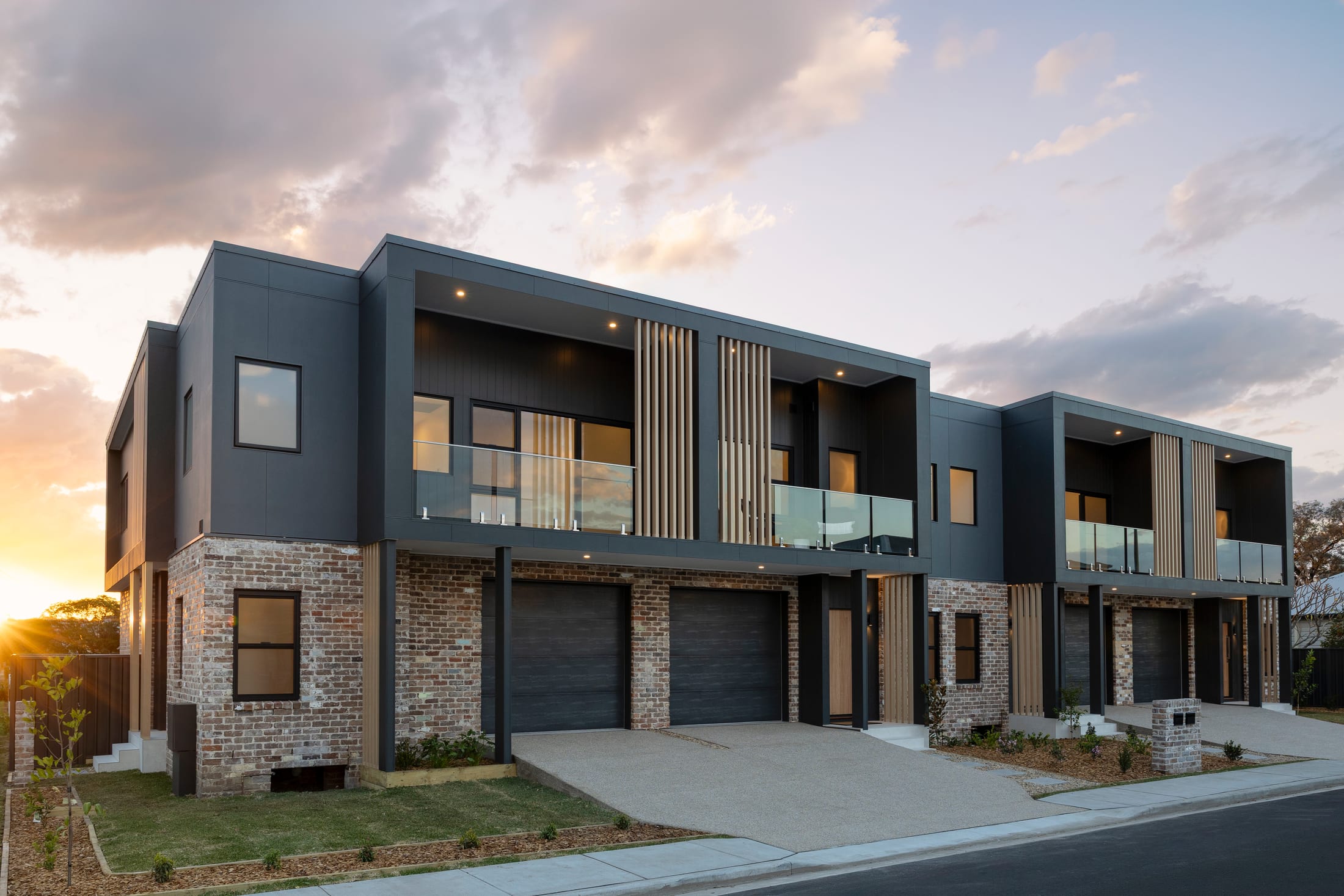 Oreon Mayfield Light Oak timber-look Newcastle duplex — photo 1